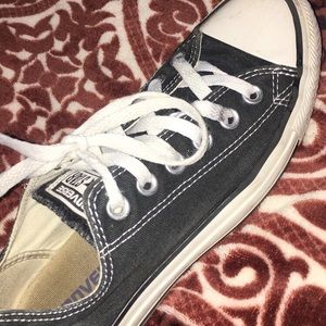 Black Lowtop converse